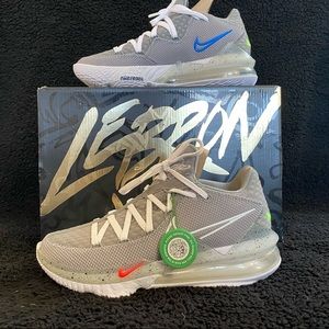 Nike Lebron XVII low